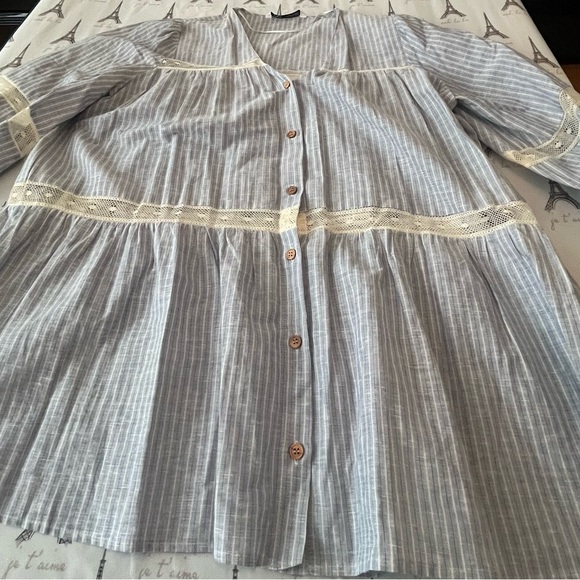 Women’s Blue and Cream Pinstriped Tunic Blouse with Lace Trim - Picture 5 of 5